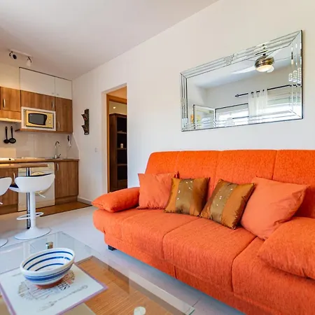 Sunnyapartment Апартаменты *